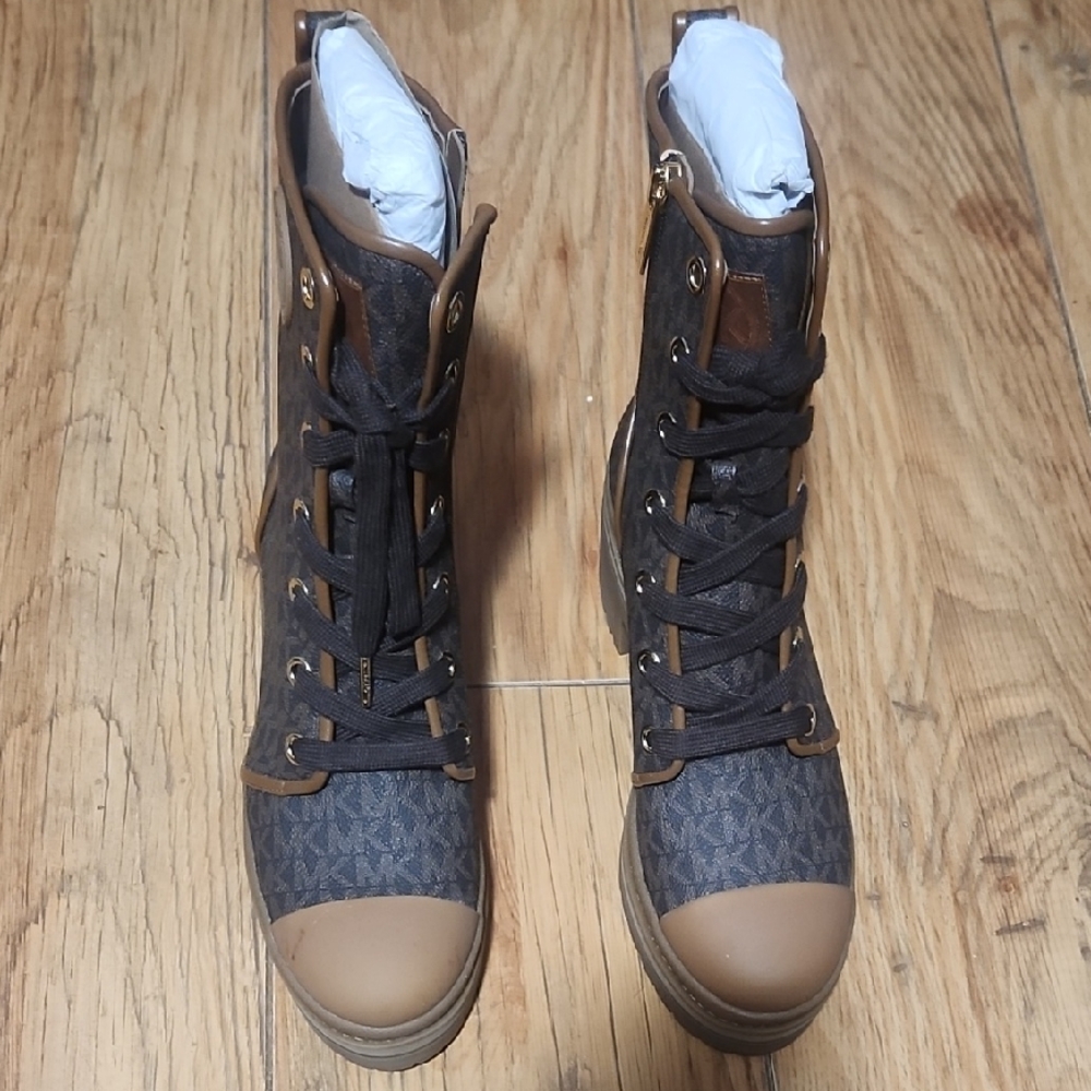 Michael Kors Black and Brown Lace-Up Boots